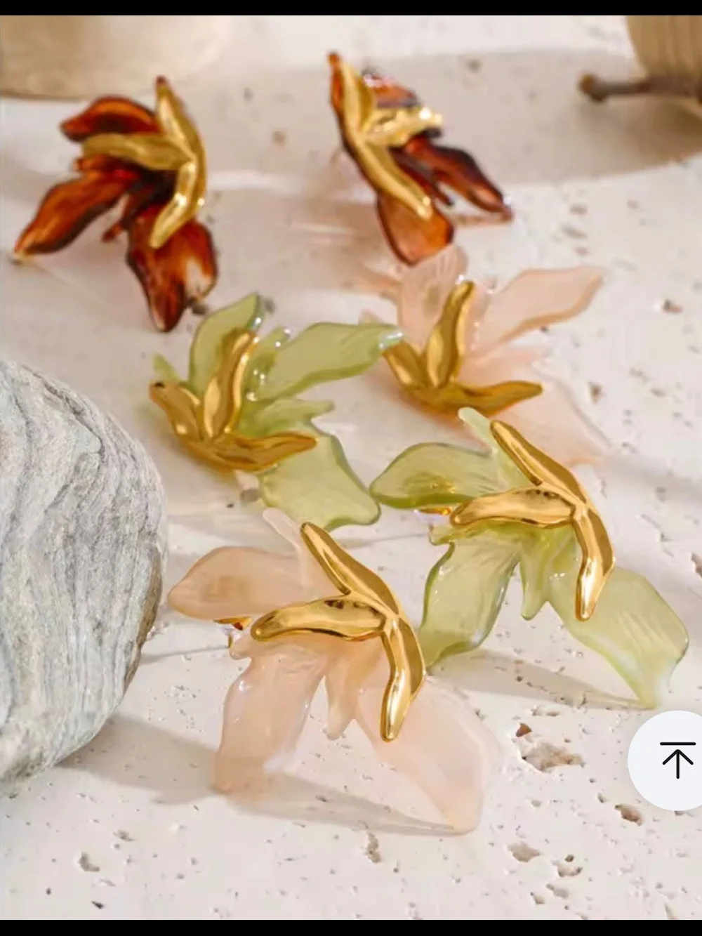 Gold-Plated Earrings with Amber Resin Leaf Petals